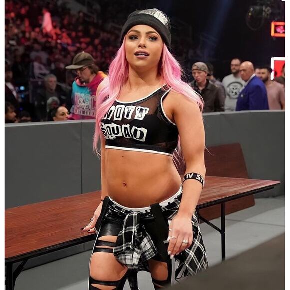 Liv Morgan 2019 Topps WWE Women's Division Mat Relics Orange #d 39/50 #MR-LI - Picture 4 of 7